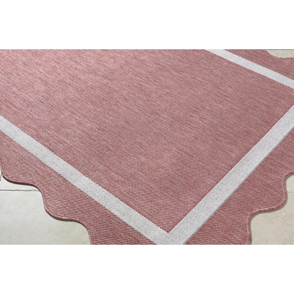 Hauteloom Varro Living Room, Bedroom Patio Outdoor Area Rug - Traditional - Dark Pink, Cream - 2'4" x 3'9"