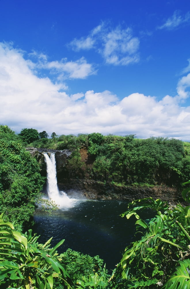 Hawaii Big Island Hilo Wailuku River State Park Rainbow Falls Rainbow In Mist Of Waterfall Canvas Art - Greg Vaughn Design Pics (11 x 18)
