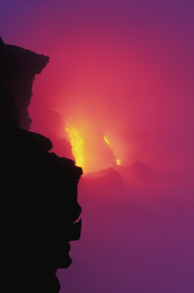 Hawaii Big Island Kilauea Volcano Lava Meets The Sea Pouring Lava Canvas Art - Robert Sablan Design Pics (11 x 17)