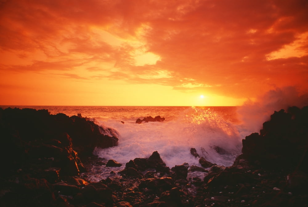 Hawaii Big Island Kona Keahou Sunset And Surf On Rocks Canvas Art - Greg Vaughn  Design Pics (19 x 12)