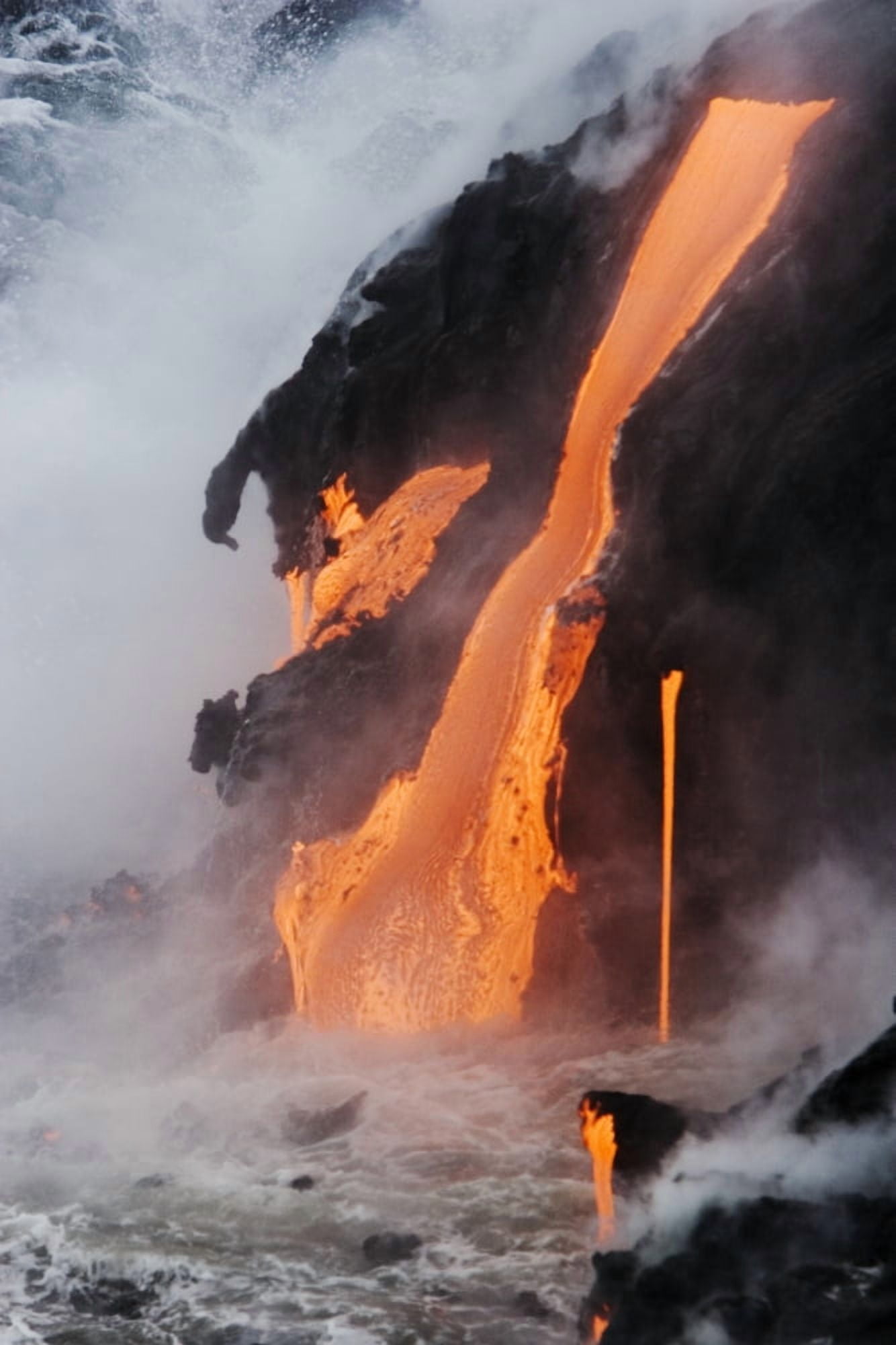 Hawaii Big Island Near Kalapana Pahoehoe Lava Flowing From Kilauea Into Pacific Ocean Steam Rising Canvas Art - Ron Dahlquist Design Pics (11 x 17)