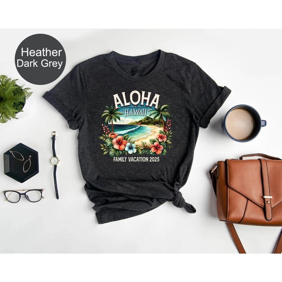 Hawaii Family Vacation 2025 Shirt: Tropical Beach Souvenir Tee SWEATSHIRT All Size S-5XL