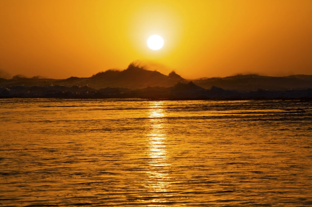Hawaii Kauai Na Pali Coast Beautiful Orange Sunset Over Ocean Along Kee Beach Canvas Art - Kicka Witte Design Pics (34 x 22)