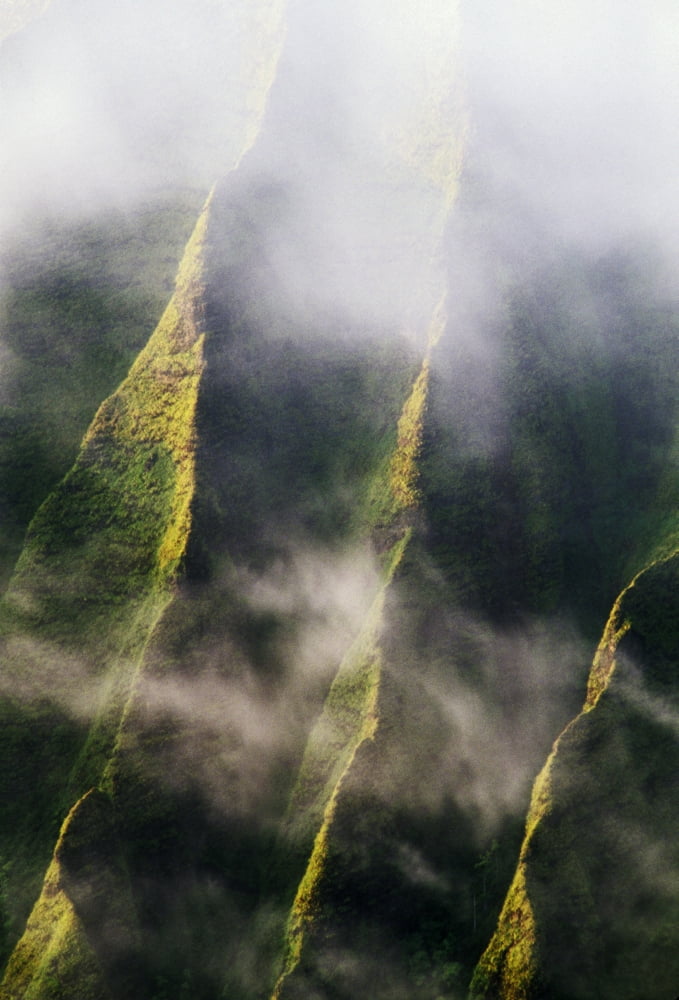 Hawaii Kauai Na Pali Coast Kalalau Valley Aerial Cliffs And Mist In The Valley Of The Lost Tribes Canvas Art - Carl Shaneff Design Pics (11 x 17)