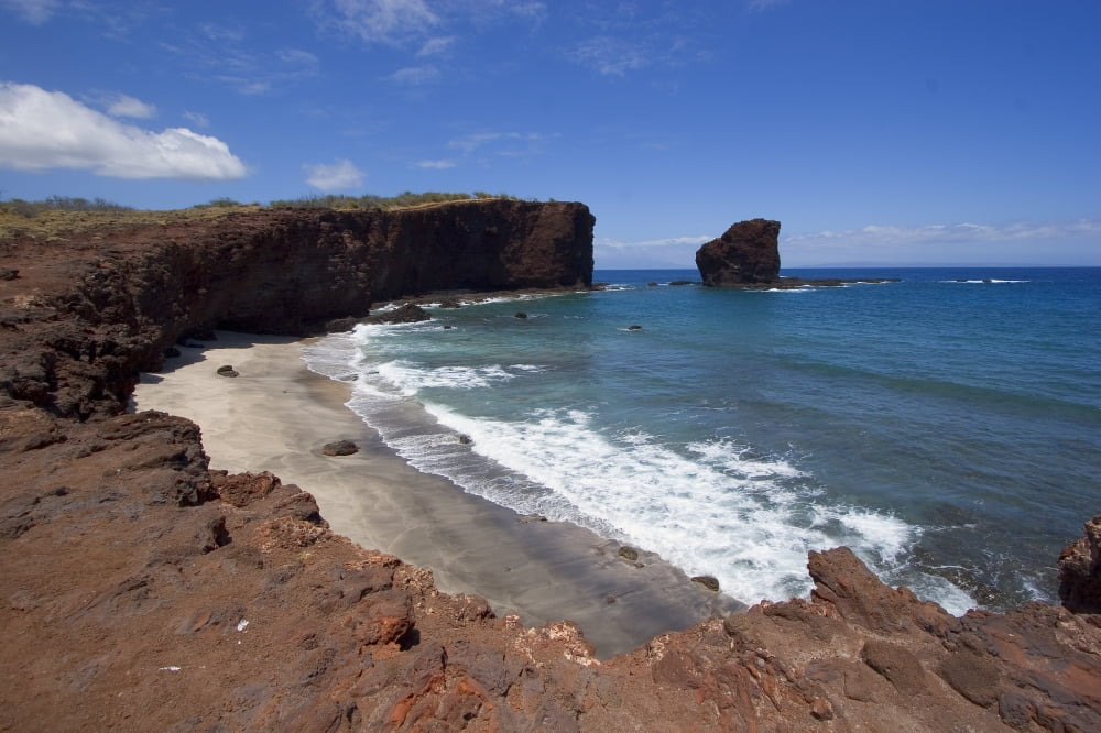 Hawaii Lanai Puu Pehe Sweetheart Rock View Of Rocky Coastline And Beach Canvas Art - Ron Dahlquist Design Pics (18 x 12)