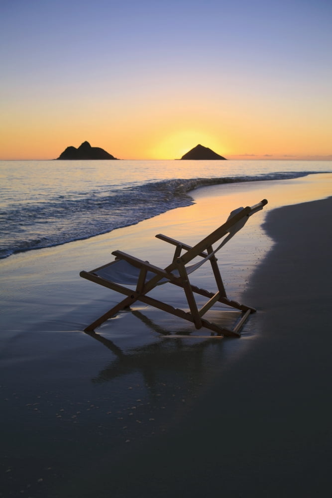 Hawaii Lanikai Empty beach chair at sunset Canvas Art - Tomas del Amo Design Pics (12 x 19)