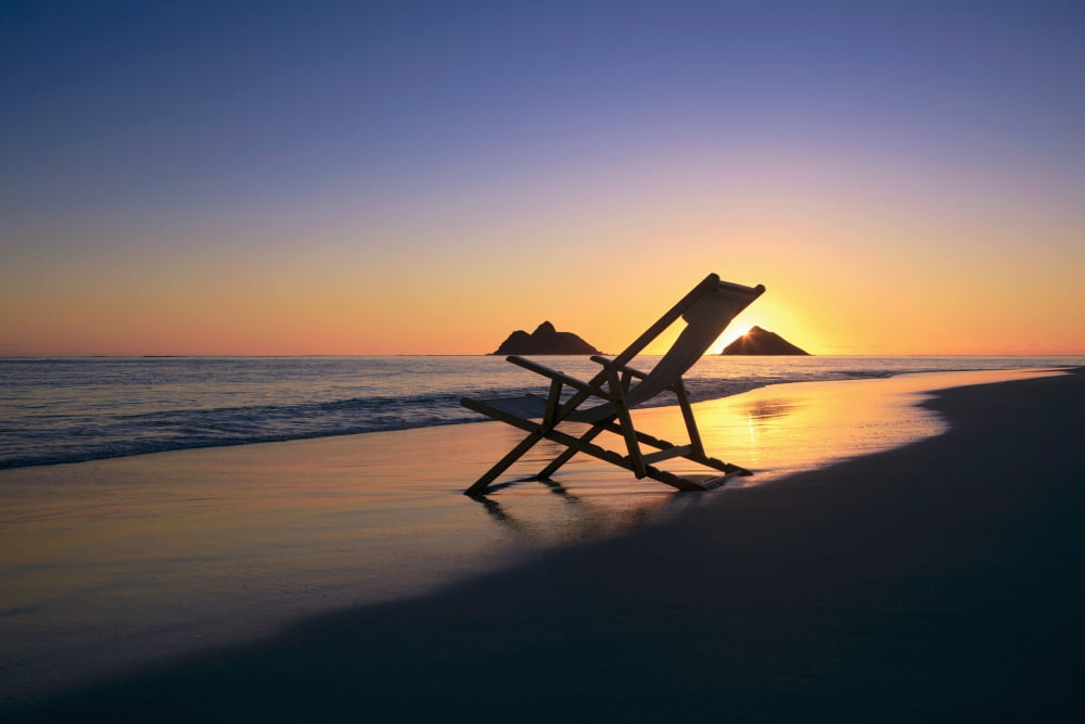 Hawaii Lanikai Empty beach chair at sunset Canvas Art - Tomas del Amo Design Pics (19 x 12)