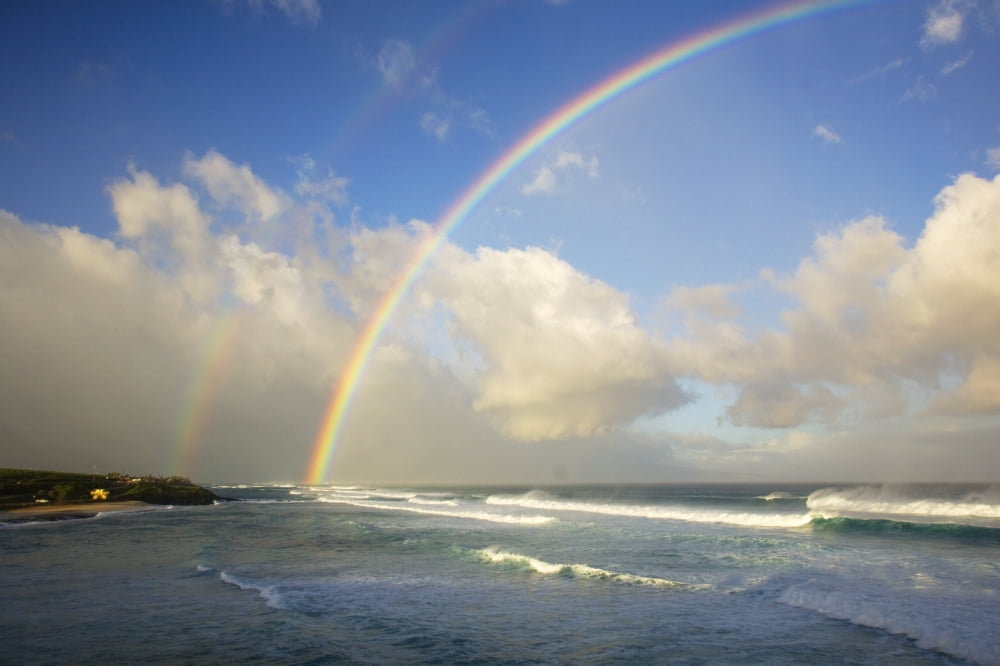 Hawaii Maui Double rainbow offshore of Hookipa Beach Canvas Art - Ron Dahlquist Design Pics (17 x 11)