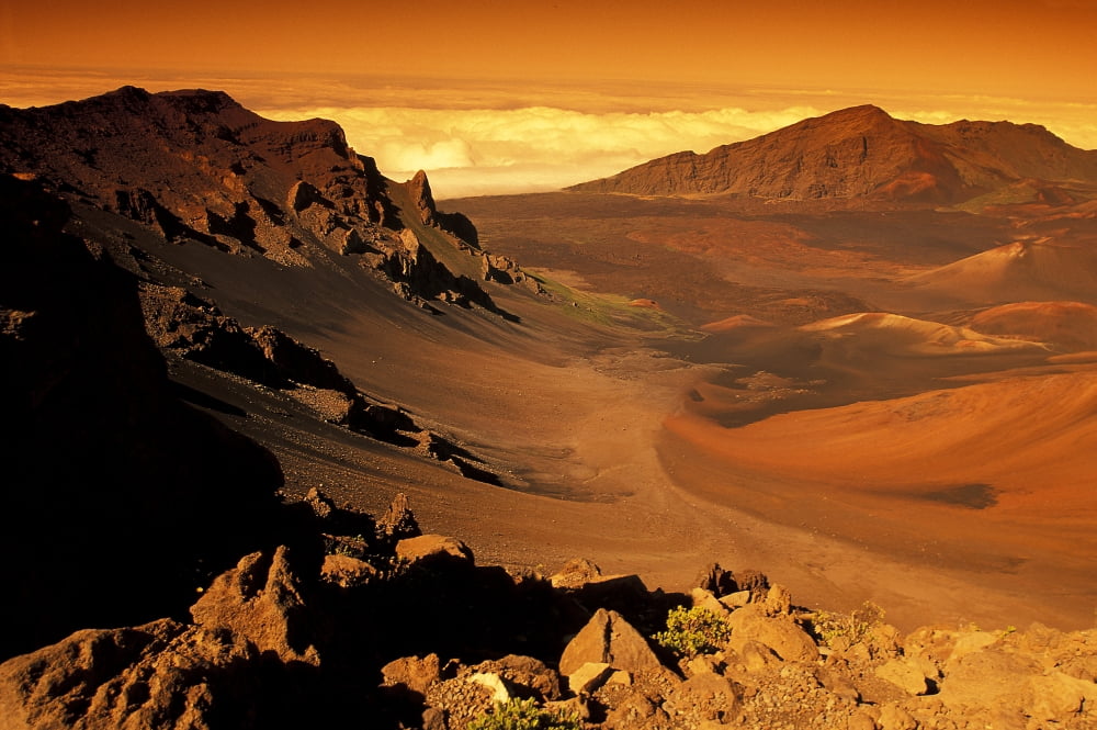 Hawaii Maui Golden Sunlight Over Haleakala Crater National Park Canvas Art - Ron Dahlquist Design Pics (17 x 11)