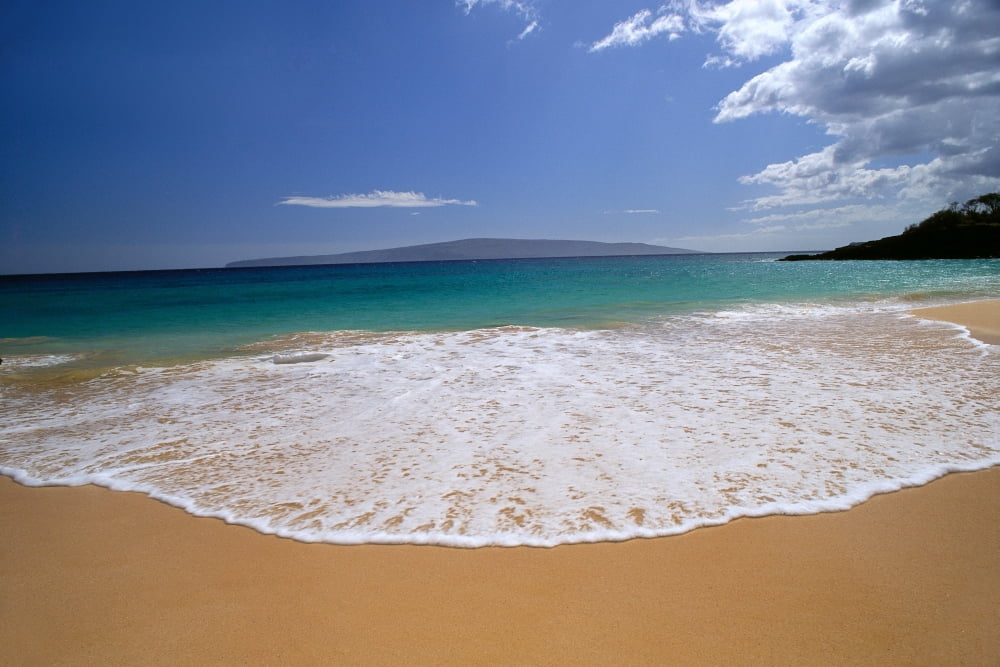 Hawaii Maui Makena Beach Turquoise Ocean Shoreline View Blue Sky Lanai Background A47C Canvas Art - Peter French  Design Pics (38 x 24)