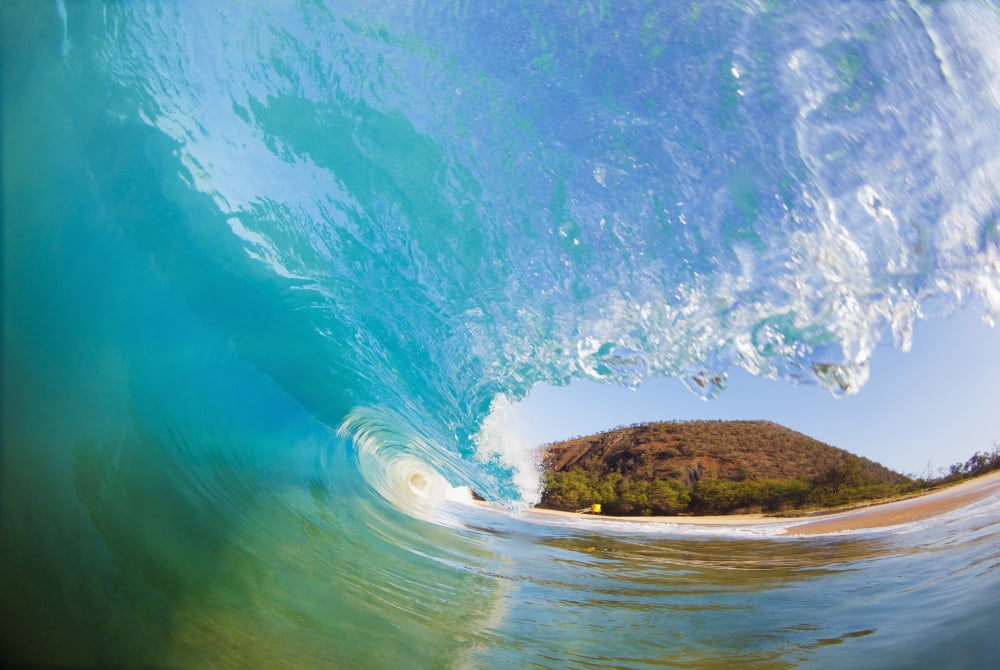 Hawaii Maui Makena Beautiful blue wave breaking at the beach Canvas Art - MakenaStockMedia Design Pics (36 x 24)