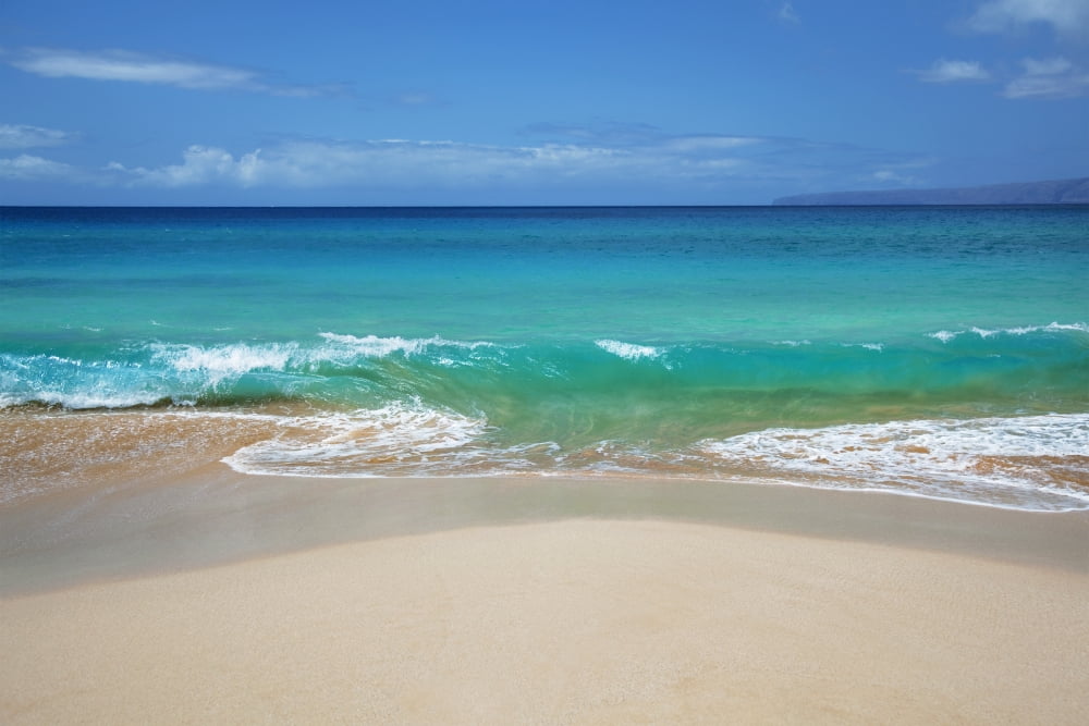 Hawaii Maui Makena Sandy Makena Beach with land in the distance Canvas Art - Jenna Szerlag Design Pics (36 x 24)