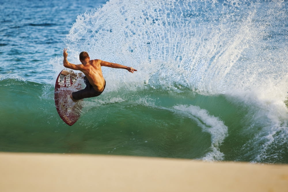 Hawaii Maui Makena Skimboarder Carves Big Turn On Wave Canvas Art - MakenaStockMedia Design Pics (17 x 11)