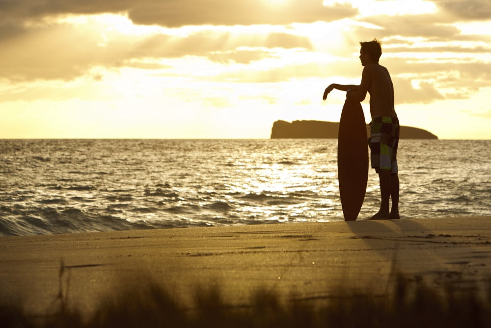 Hawaii Maui Makena Skimboarder Silhouette At Sunset Canvas Art - MakenaStockMedia Design Pics (18 x 12)