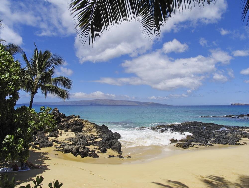 Hawaii Maui Makena View From Secret Beach Of Kahoolawe And Molokini Islands Canvas Art - Ron Dahlquist Design Pics (32 x 24)