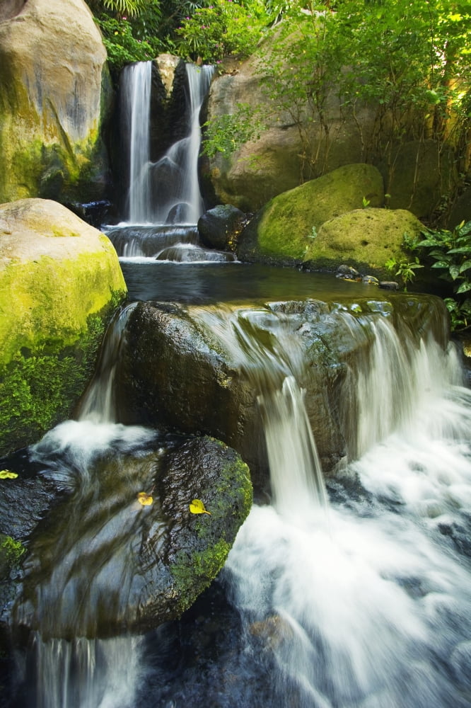 Hawaii Maui Makena Waterfall Maui Prince Hotel Courtyard Canvas Art - Ron Dahlquist Design Pics (24 x 38)