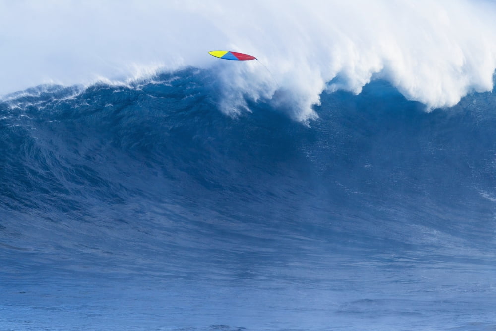 Hawaii Maui Peahi Giant wave breaking at Jaws Canvas Art - MakenaStockMedia Design Pics (38 x 24)