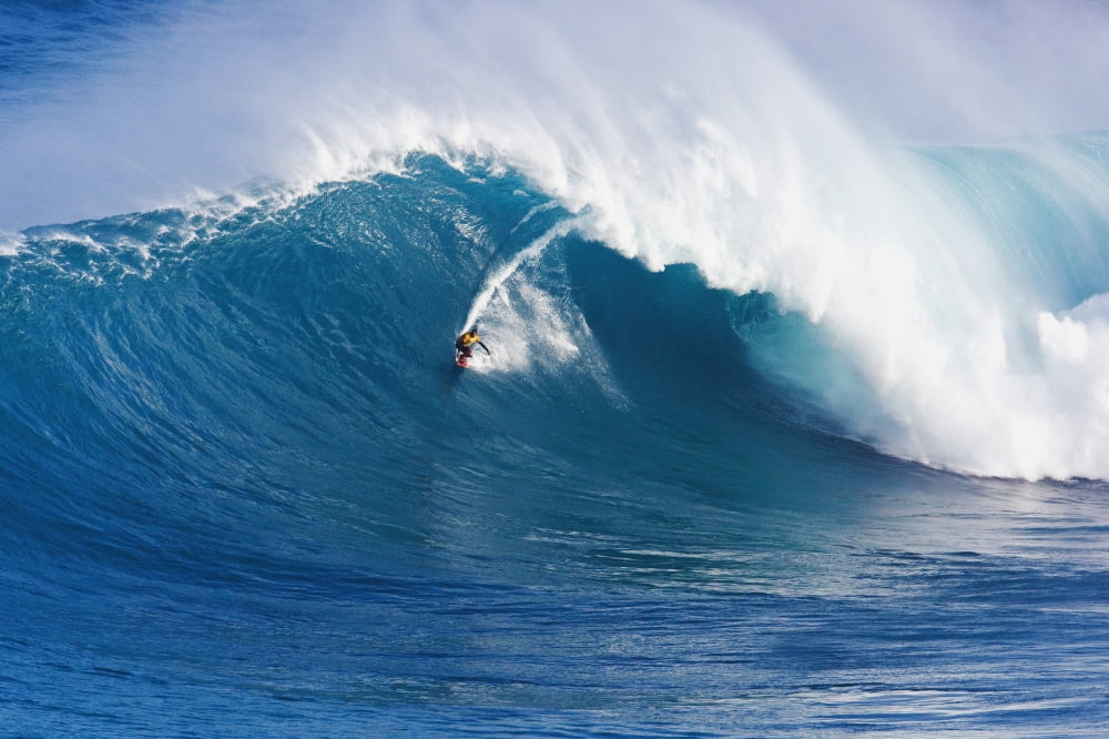 Hawaii Maui Peahi (Jaws) Surfer Rides A Giant Wave Canvas Art - MakenaStockMedia Design Pics (38 x 24)