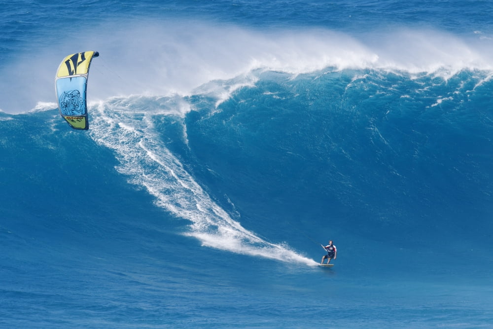 Hawaii Maui Peahi Kitebaorder Rides A Large Wave At Peahi Also Know As Jaws For Editorial Use Only Canvas Art - MakenaStockMedia Design Pics (17 x 11)