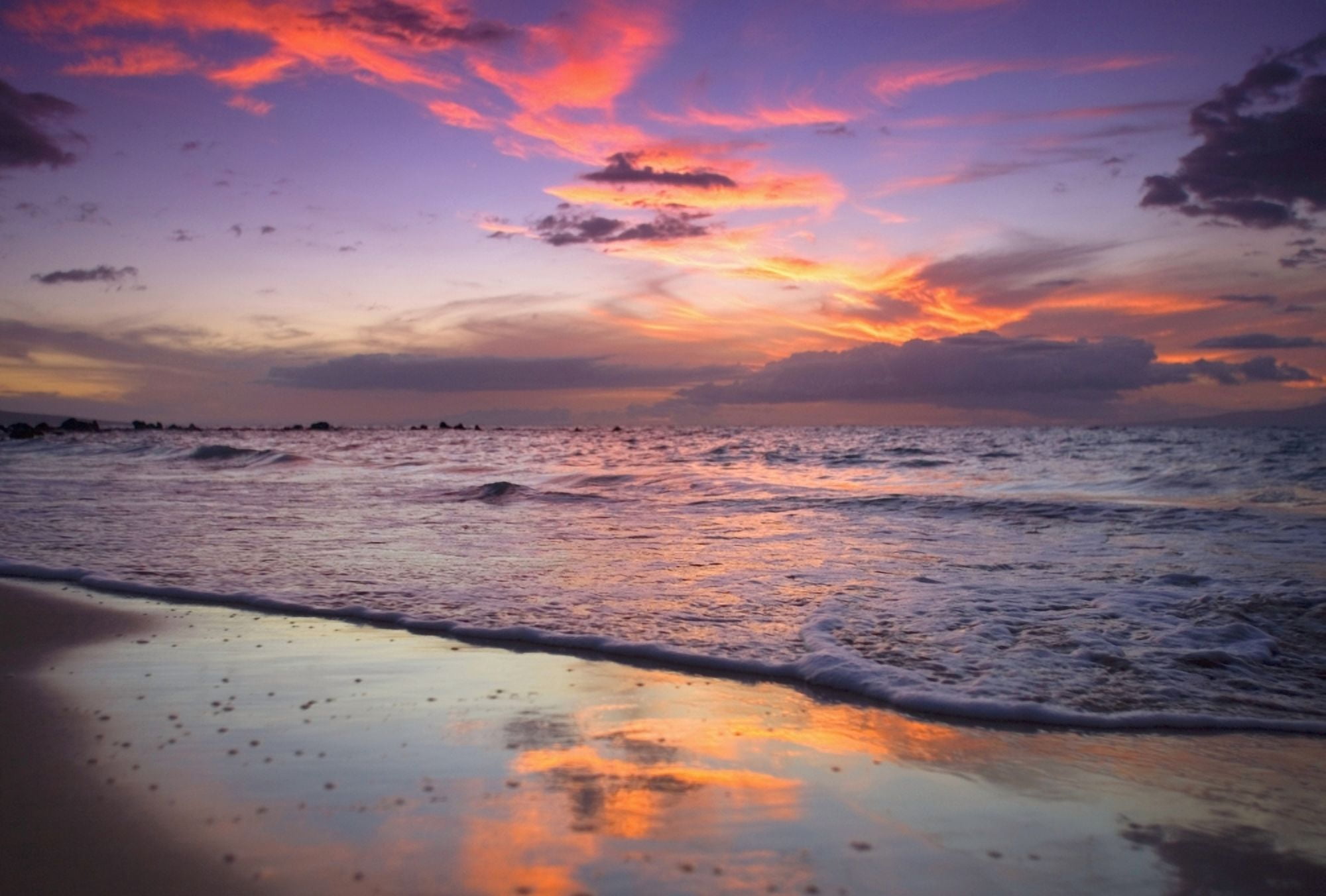 Hawaii Maui Wailea Sunset At Mokapu Beach Canvas Art - Ron Dahlquist Design Pics (17 x 12)