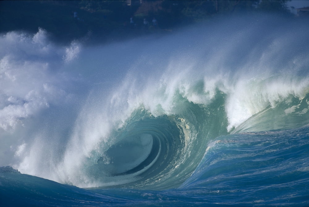 Hawaii Oahu Aimee Shore Break Big Waves B1474 Canvas Art - Vince Cavataio Design Pics (19 x 12)