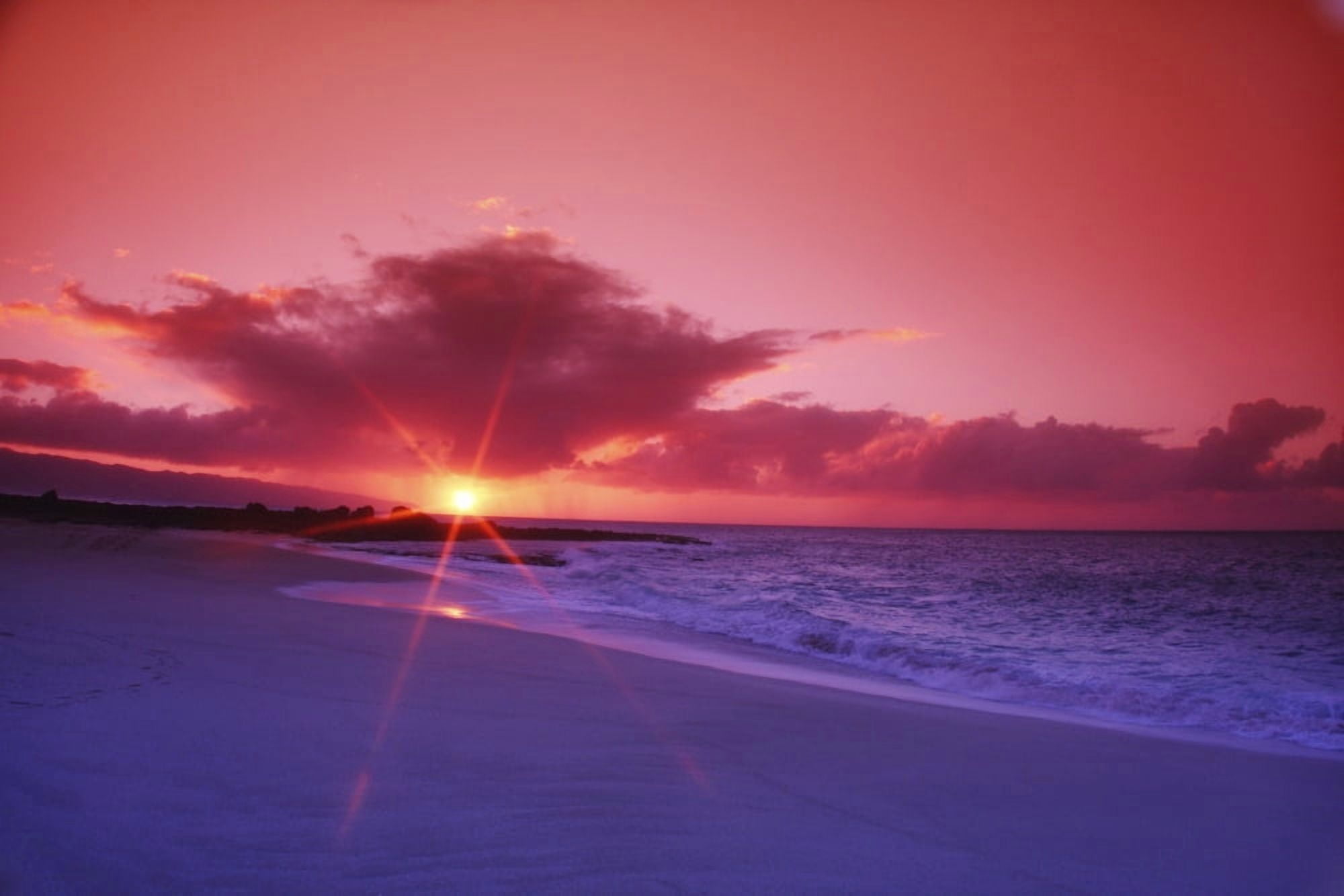 Hawaii Oahu Beautiful Sunset Canvas Art - Vince Cavataio Design Pics (38 x 24)