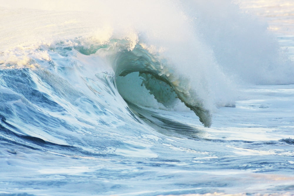 Hawaii Oahu Beautiful Wave Breaking Canvas Art - Vince Cavataio Design Pics (19 x 12)