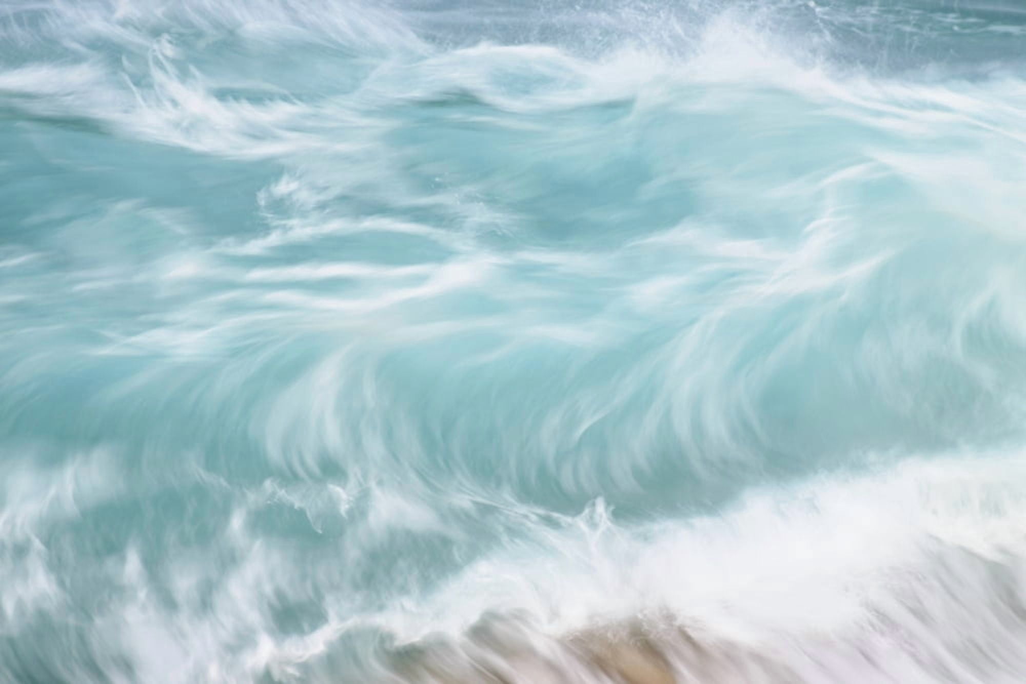Hawaii Oahu Beautiful Wave Breaking Canvas Art - Vince Cavataio Design Pics (36 x 24)