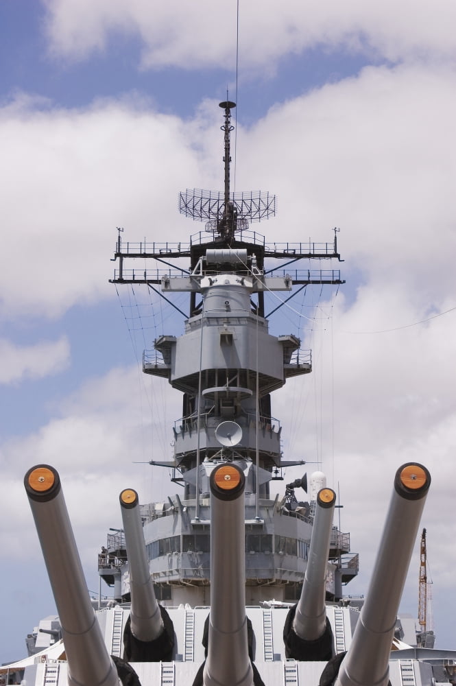 Hawaii Oahu Honolulu Pearl Harbor Uss Missouri Wwii Battleship Canvas Art - Greg Vaughn Design Pics (11 x 17)