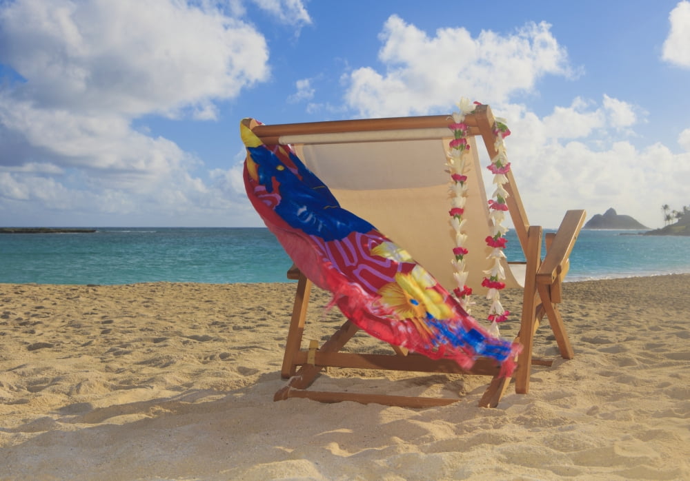 Hawaii Oahu Kailua A lounge chair on the white sandy beach of Lanikai Canvas Art - Tomas del Amo Design Pics (18 x 13)