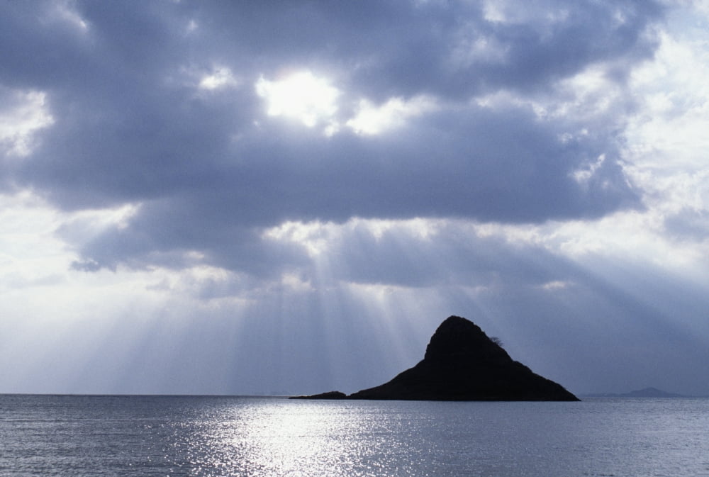 Hawaii Oahu Kualoa Mokolii Island (Chinamans Hat) Sunbeams Coming Down From Storm Clouds Canvas Art - Chris Abraham Design Pics (19 x 12)
