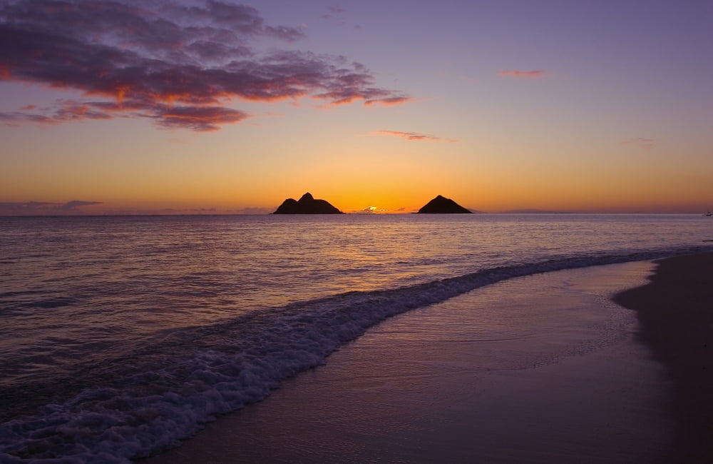 Hawaii Oahu Lanikai Sunrise With The Mokolua Islands In The Distance Canvas Art - Tomas del Amo Design Pics (36 x 24)