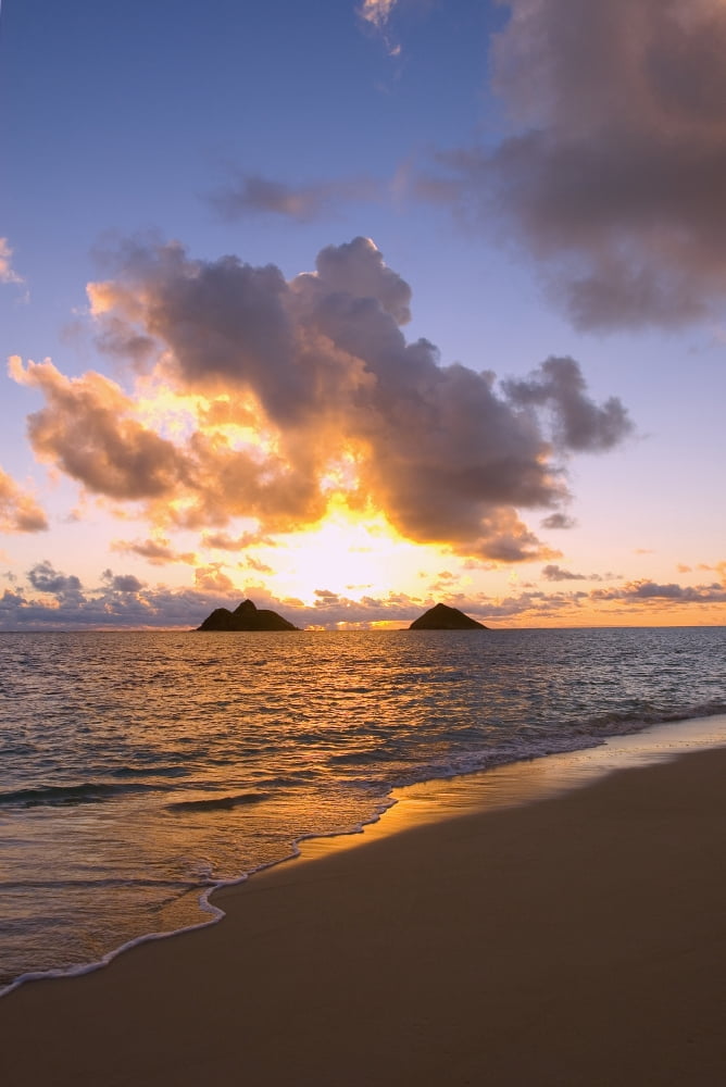 Hawaii Oahu Lanikai Sunrise With The Mokulua Islands In The Distance Canvas Art - Tomas del Amo Design Pics (24 x 36)