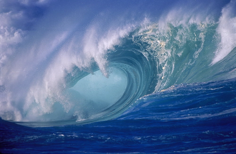 Hawaii Oahu North Shore Close-Up Side Angle Powerful Winter Surf Wave Curling Through Curl Canvas Art - Ron Dahlquist Design Pics (38 x 24)