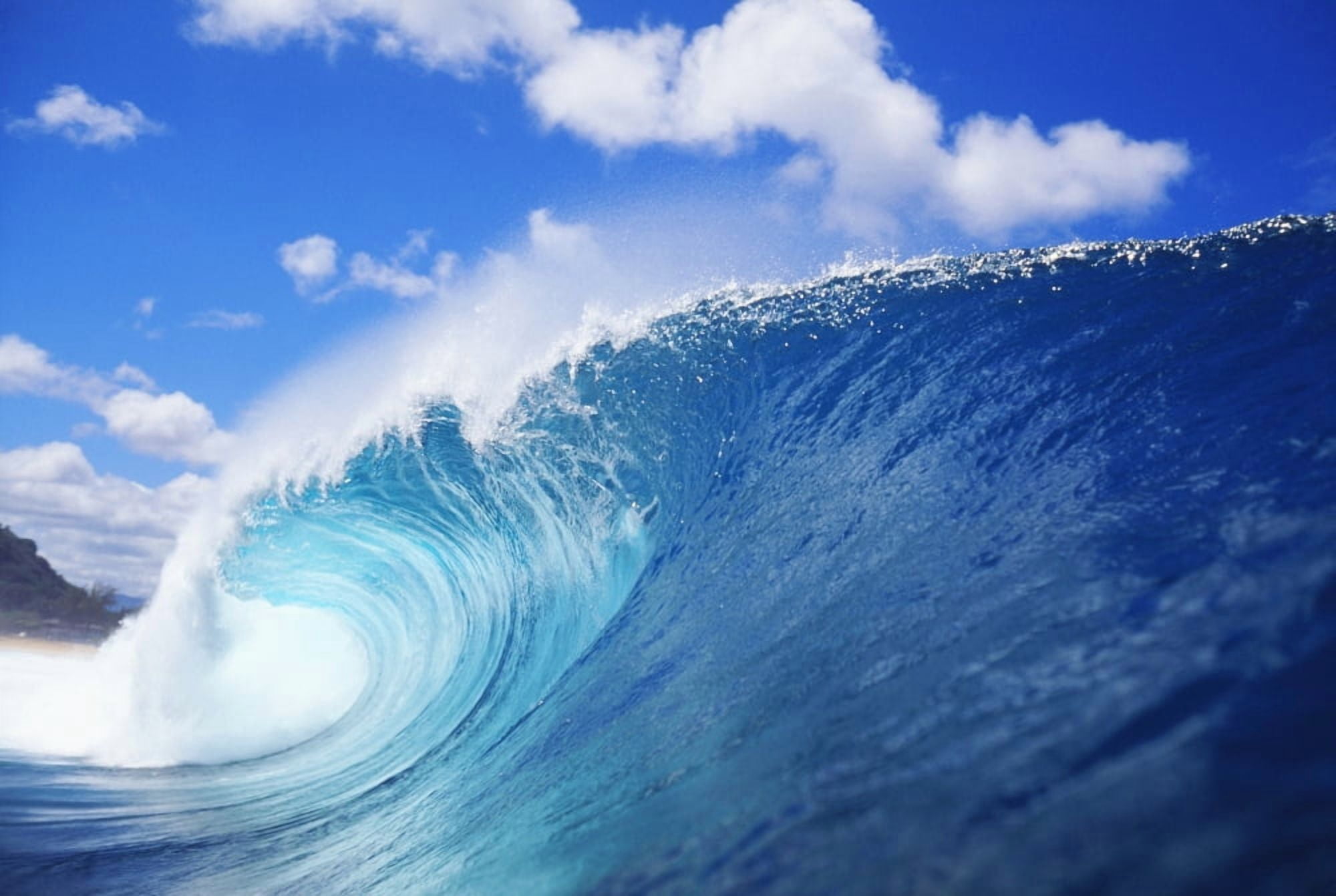 Hawaii Oahu North Shore Curling Wave At World Famous Pipeline Canvas Art - Vince Cavataio Design Pics (38 x 24)