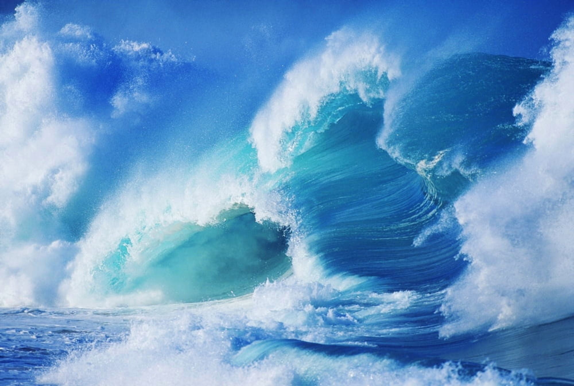 Hawaii Oahu North Shore Several Green Waves Crashing In Layers White Wash Canvas Art - Ron Dahlquist Design Pics (19 x 12)