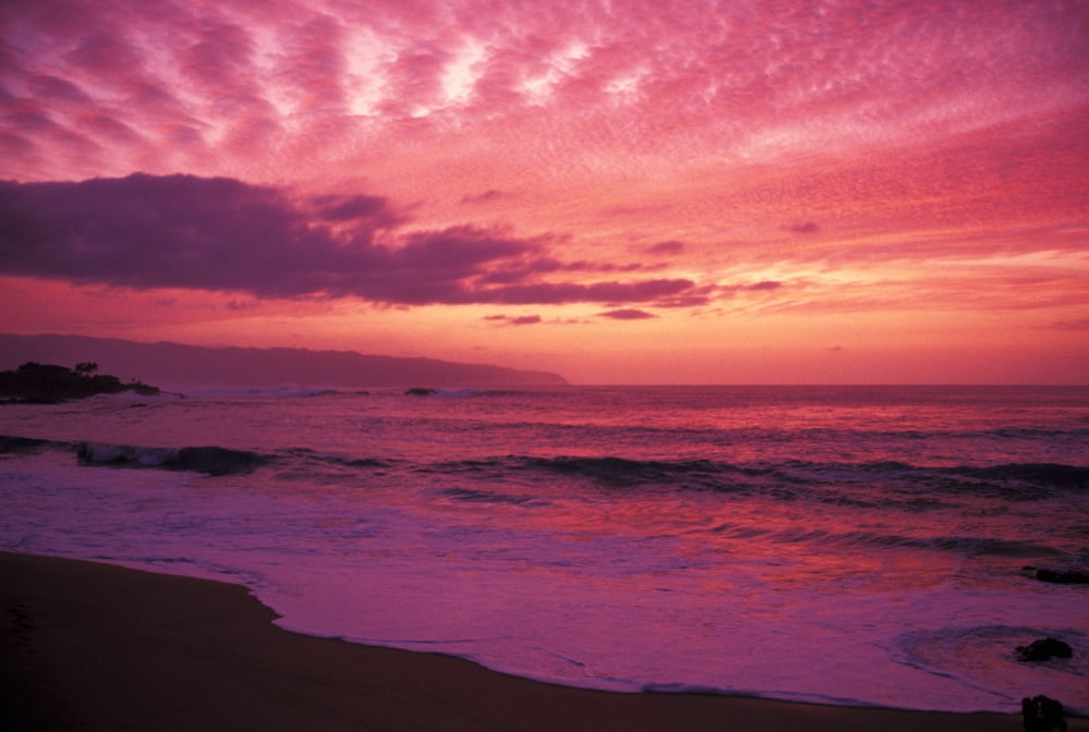Hawaii Oahu North Shore Waimea Bay At Sunset Pink Yellow And Orange Skies Canvas Art - Chris Abraham Design Pics (34 x 22)