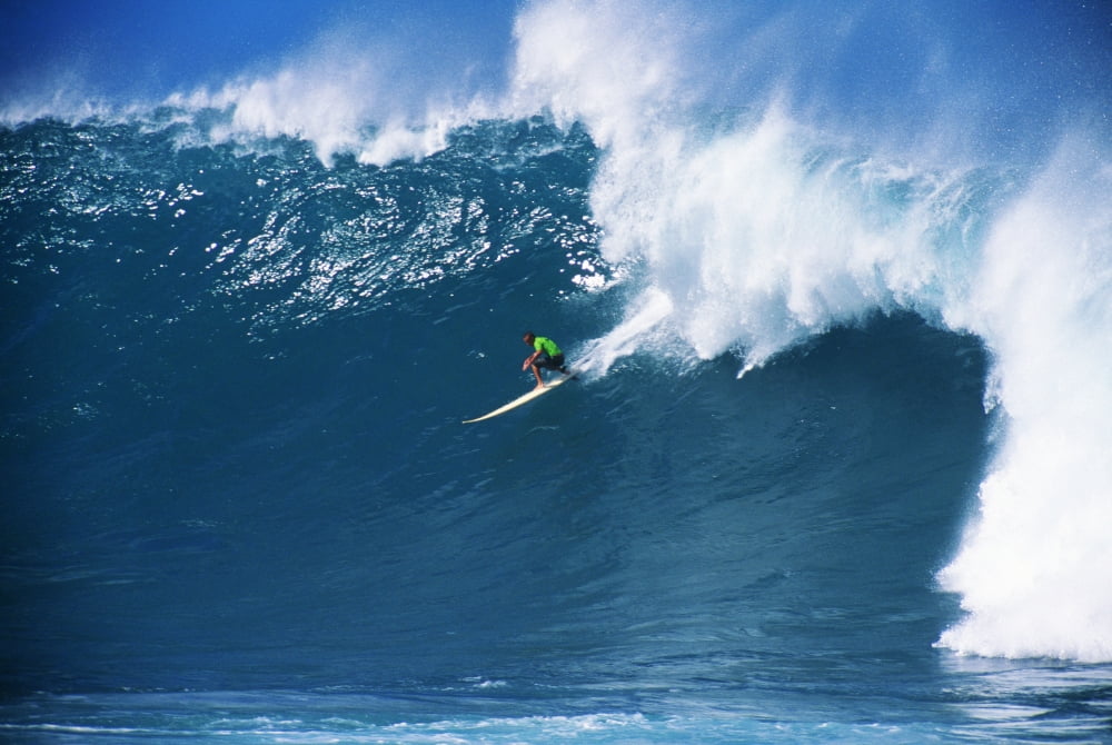 Hawaii Oahu North Shore Waimea Noah Johnson Riding Wave Canvas Art - Vince Cavataio Design Pics (19 x 12)