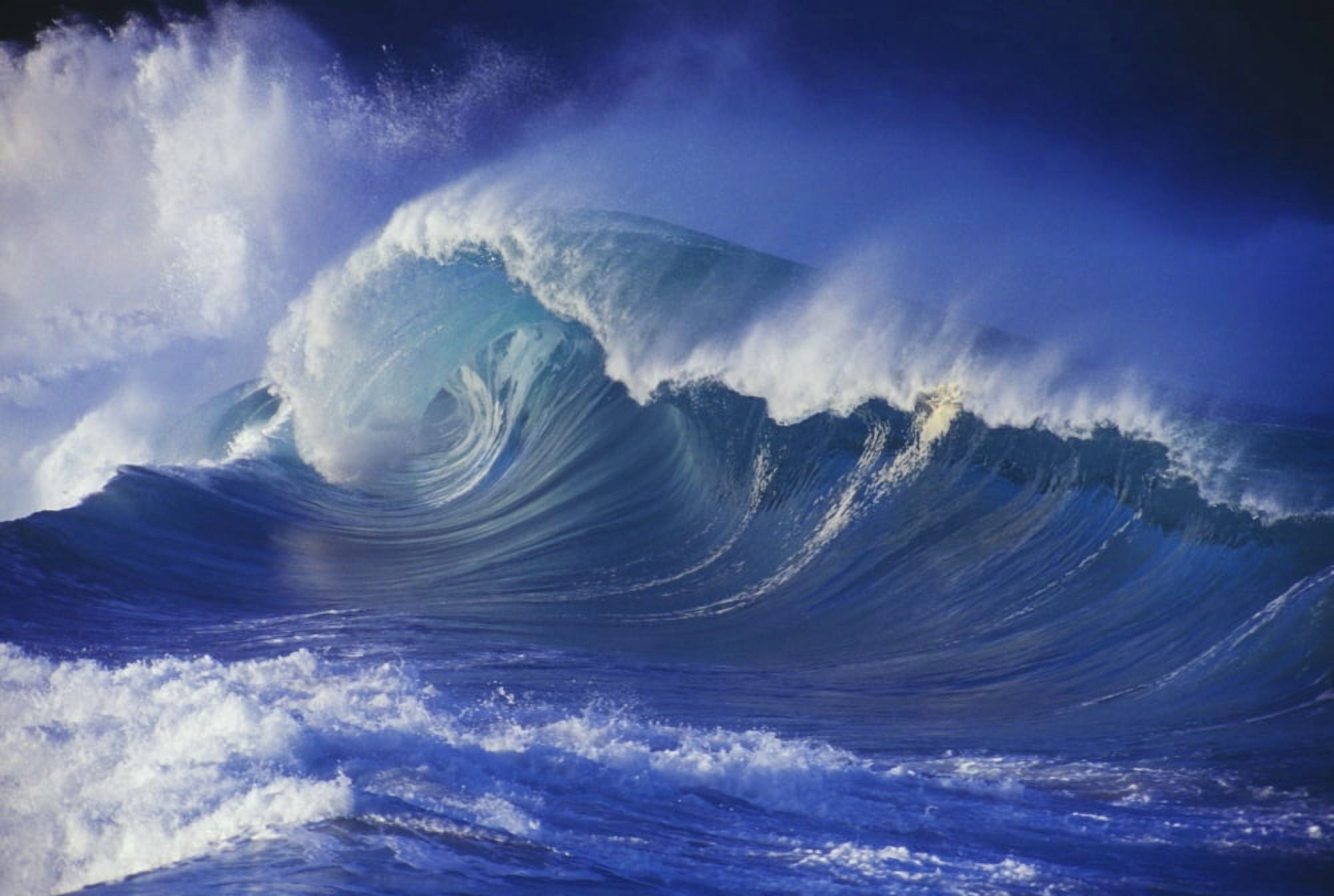 Hawaii Oahu Waimea Shorebreak Side View Large Misty Wave Coming In To Shore Canvas Art - Vince Cavataio Design Pics (19 x 12)