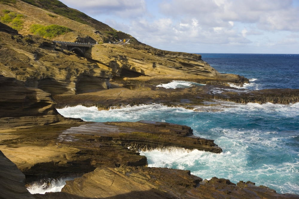 Hawaii Southeast Oahu Portlock Coast Ocean Crashing Against Rocky Coastline Canvas Art - Dana Edmunds Design Pics (18 x 12)