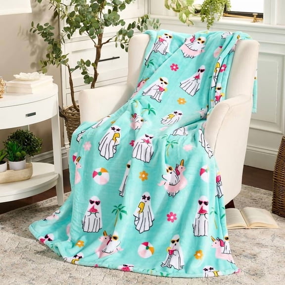 Hay & Harvest 60x80 Halloween Plush Printed Throw