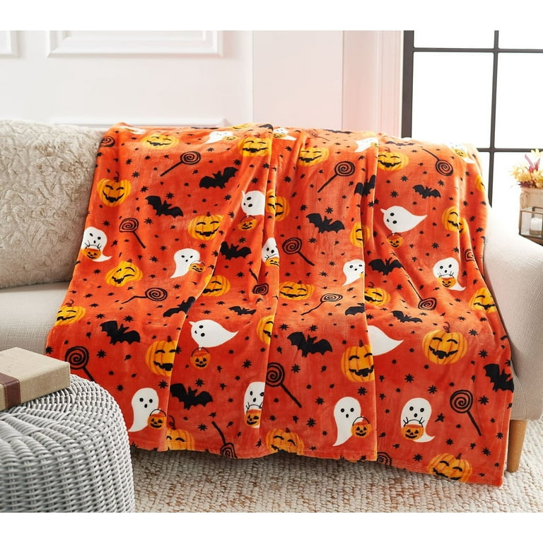 Hay Harvest Oversized Printed Plush Halloween 60x80 Throw in