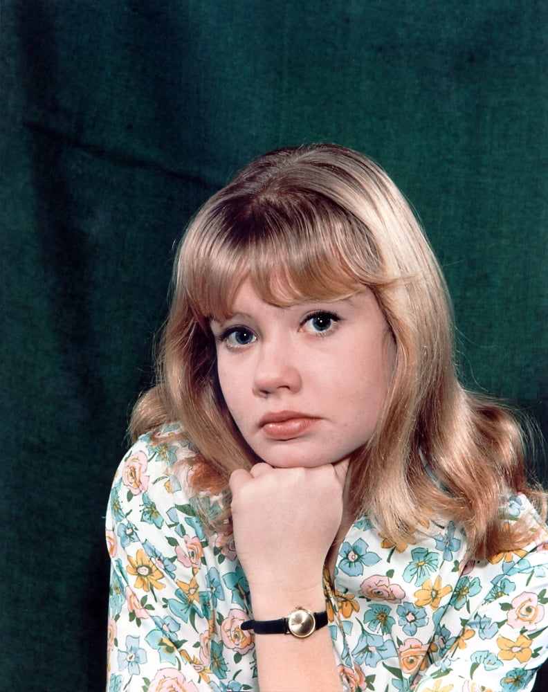 Hayley Mills Canvas Art - (16 x 20)