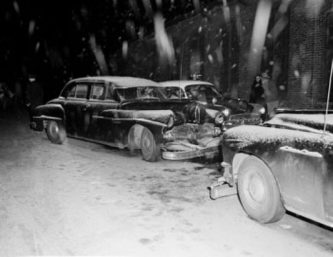 Head on crash during heavy snow storm Canvas Art - (24 x 36)