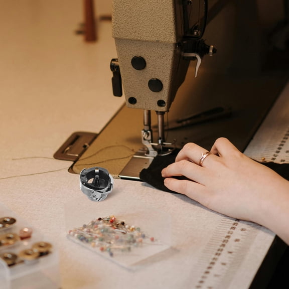Healifty Sewing Machine Bobbin Case Rotary Hook with Shuttle Hook for Batch Production and Custom Sewing