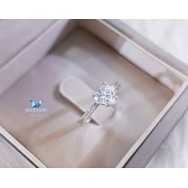 Heart Cubic Zirconia / Sterling Silver 925 Ring / Rhodium plated Nickel-Free / MadDuckJewels RG1722 / Thailand Jewelry