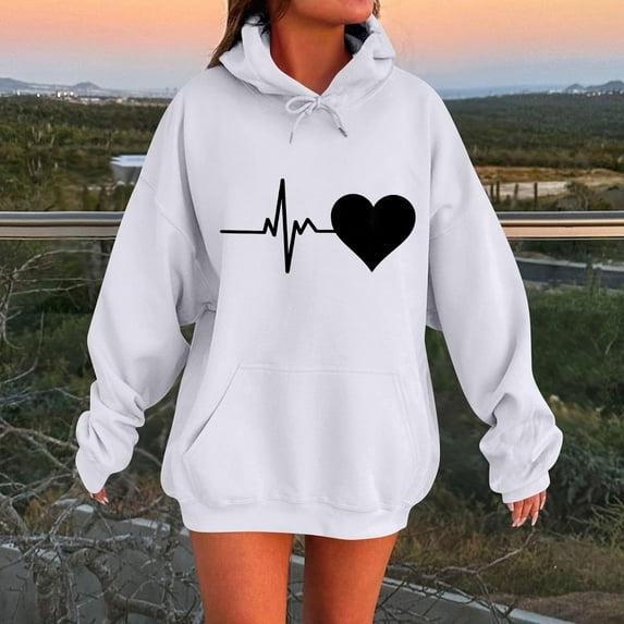 Heart Graphic Sweatshirts for Women Trendy Pullover Cute Hoodies Loose Casual Oversized Y2K Sweat Shirts Long Sleeve Warm Fall Fashion Outfits 2025 with Kangaroo Pocket