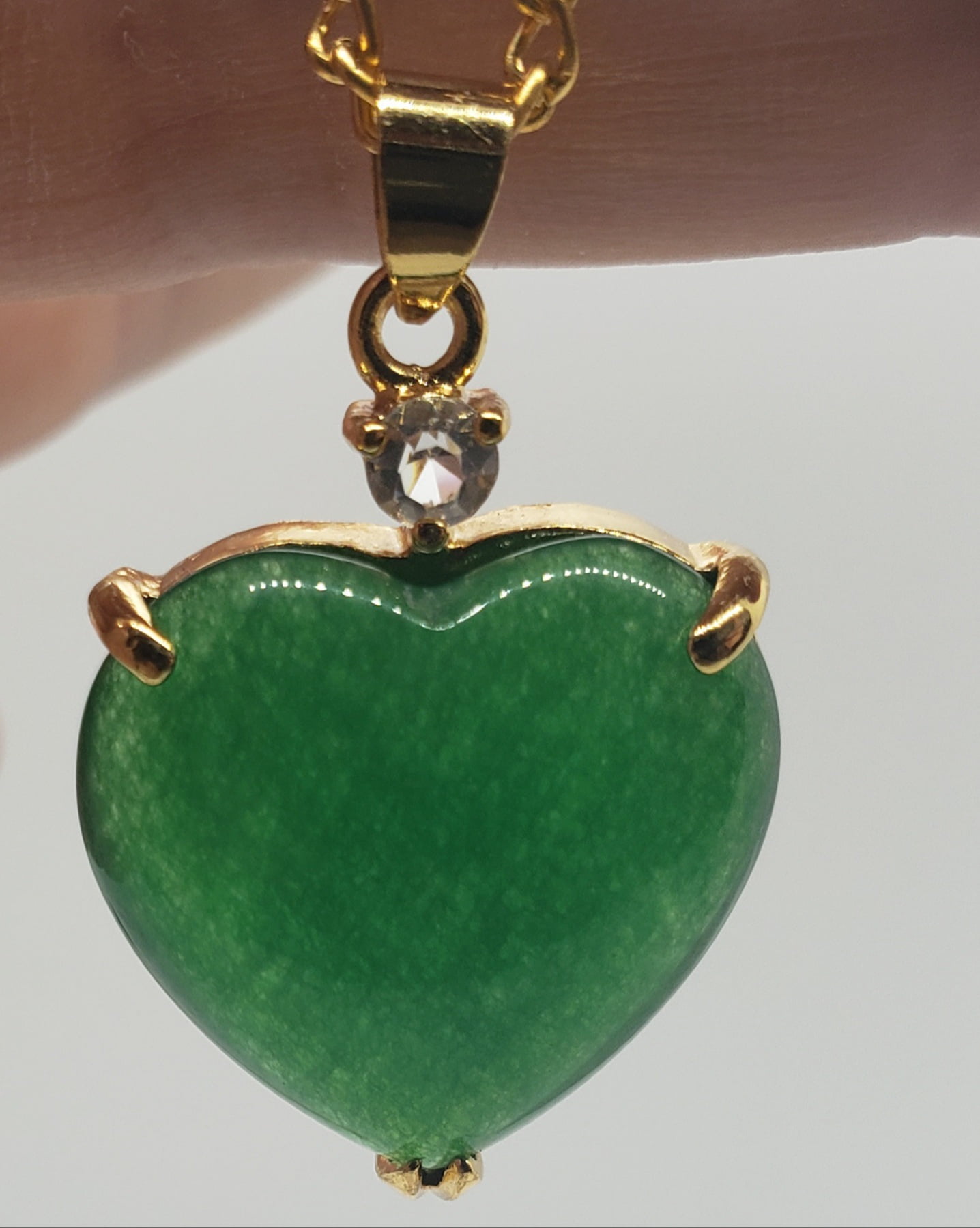 HEAVENS TVCZ Heart Green Jade Gold Necklace