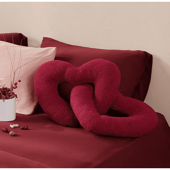 Heart Pillows for Valentine’s Day, Soft Fluffy Heart Pillows Cushion, Love Heart Shaped Pillow for Women Valentine Anniversary Fall Christmas Home Decor