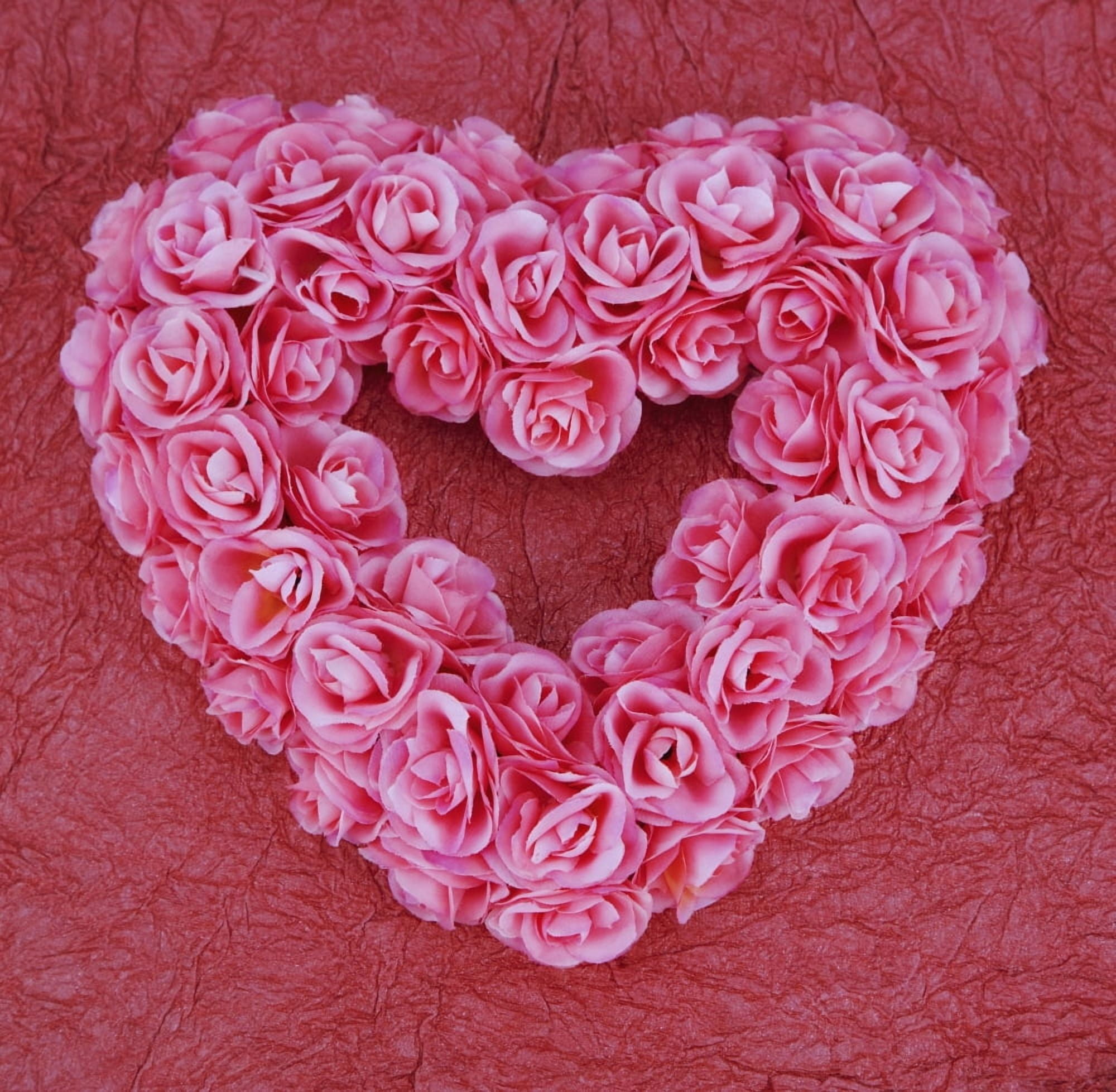 Heart-Shaped Floral Arrangement Canvas Art - Darren Greenwood Design Pics (15 x 15)